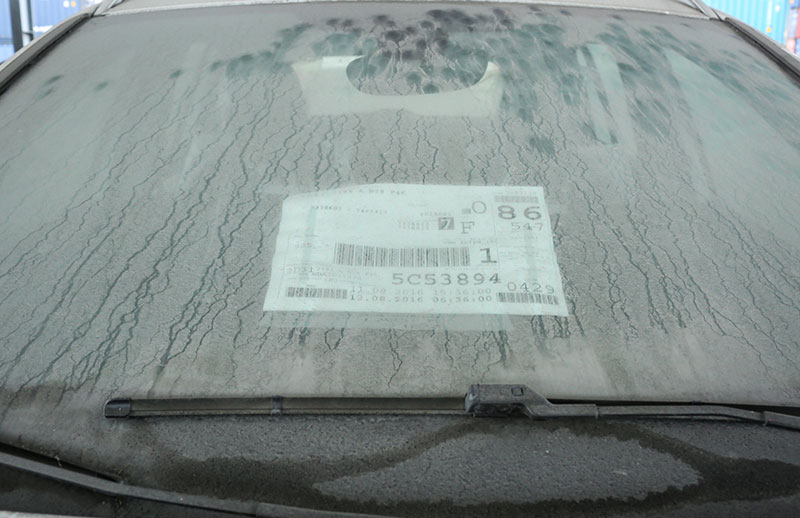 Cận cảnh dàn xe BMW hơn 3 triệu USD phủ bụi ở Sài Gòn